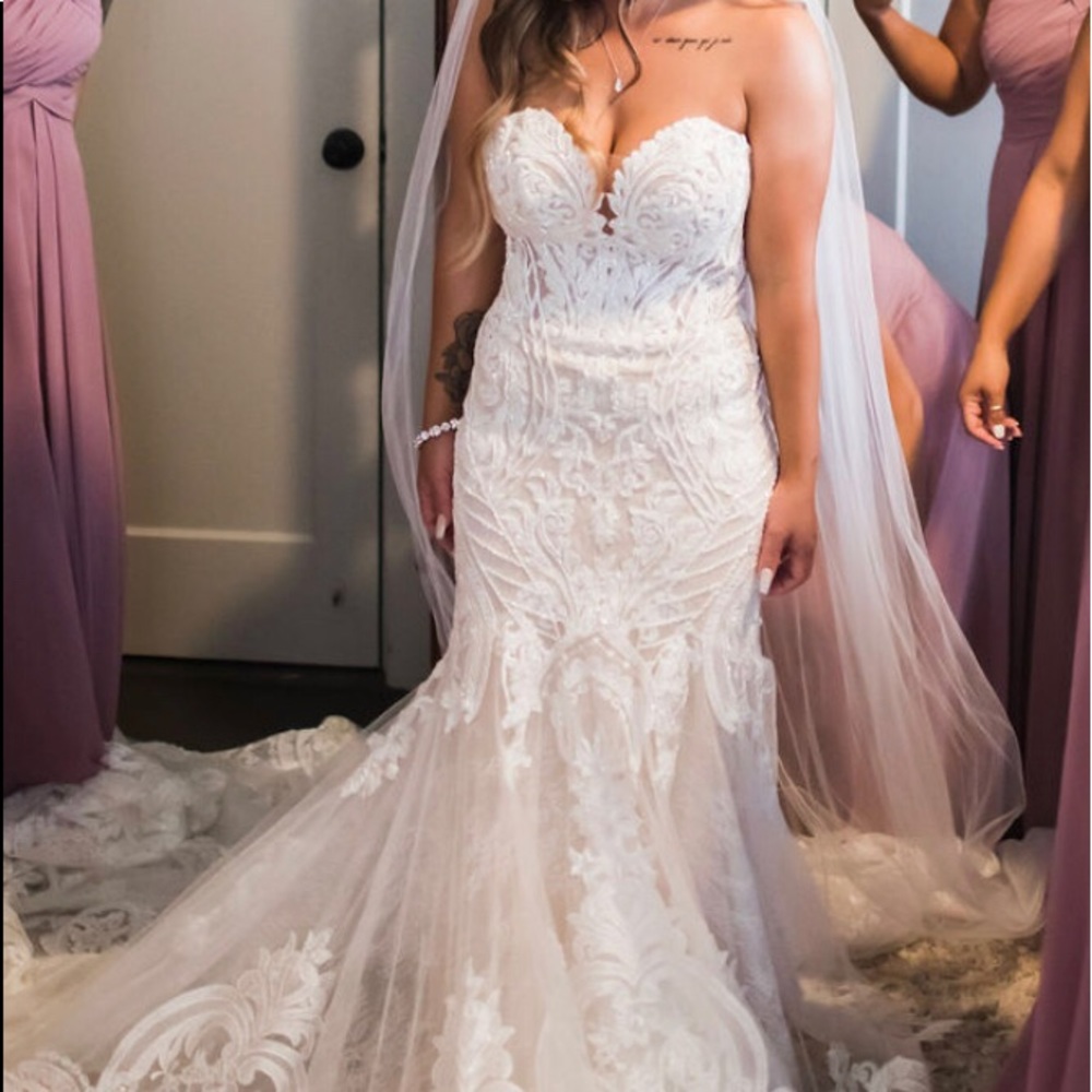 Martina Liana Ivory Wedding Dress Size 10 Style # 1074